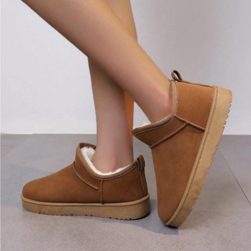 Light brown women’s boots